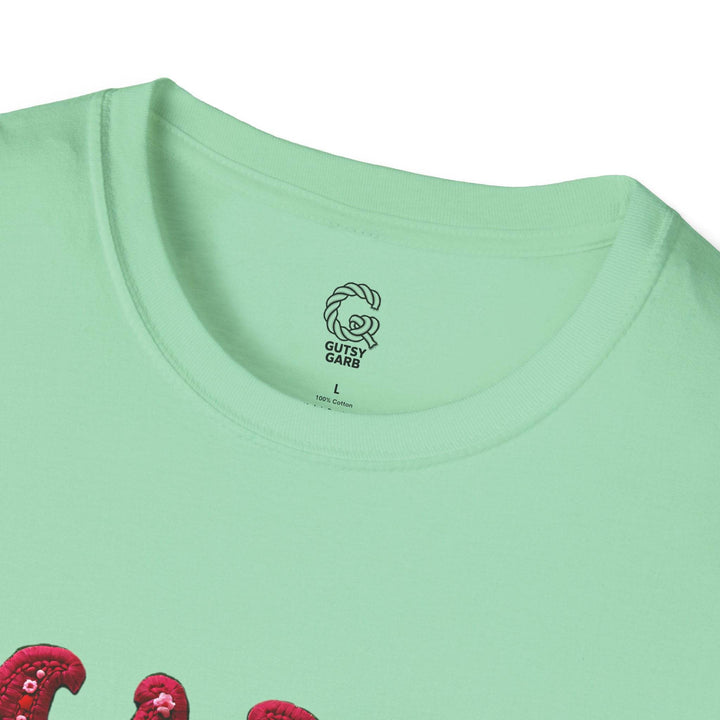 Floral Mama Heart Tee - Bold & Stylish T-Shirt - Gutsy Garb